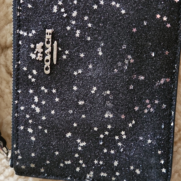 Gorgeous NWOT Coach Starry Night Shimmer Wristlet ๐ค๐ป - Picture 2 of 11